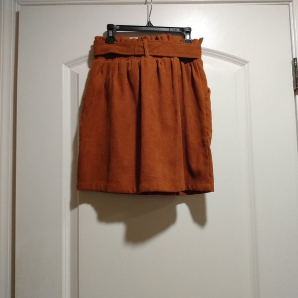 Burnt Orange Skirt with Pockets and Belt - Picture 3 of 4